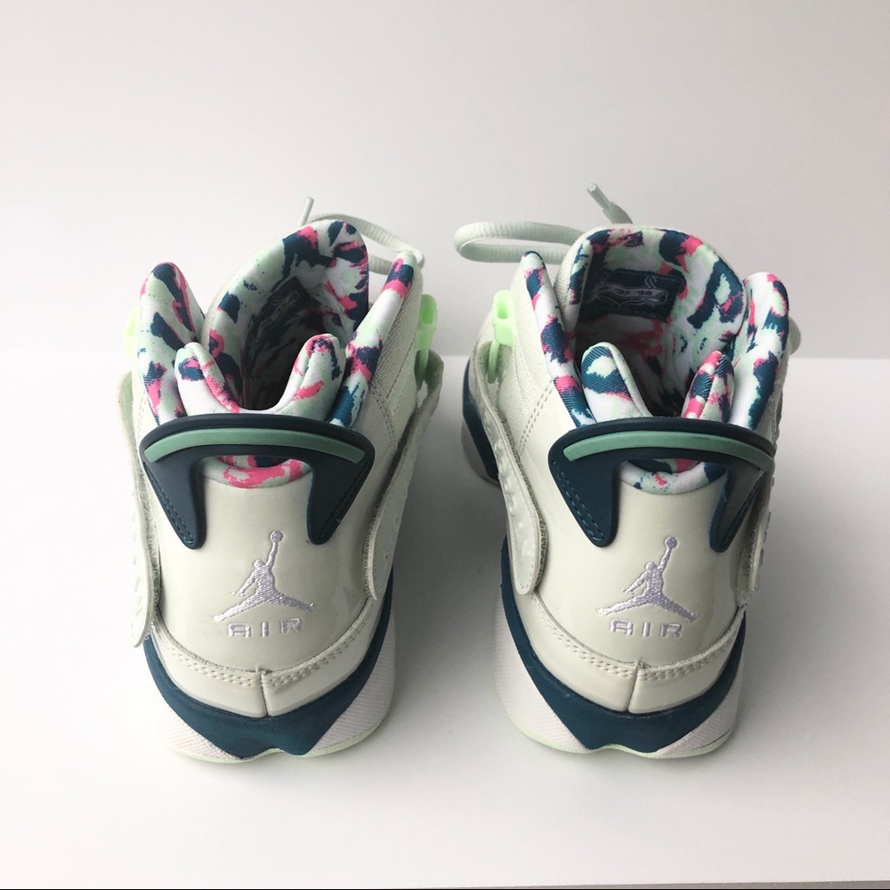 Jordan 6 Rings - Picture 7 of 8